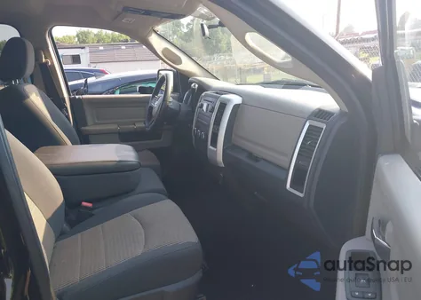 2009 Dodge Ram 1500 Slt/Sport/Trx z USA, uszkodzony, nr VIN 1D3HB18P69S807040